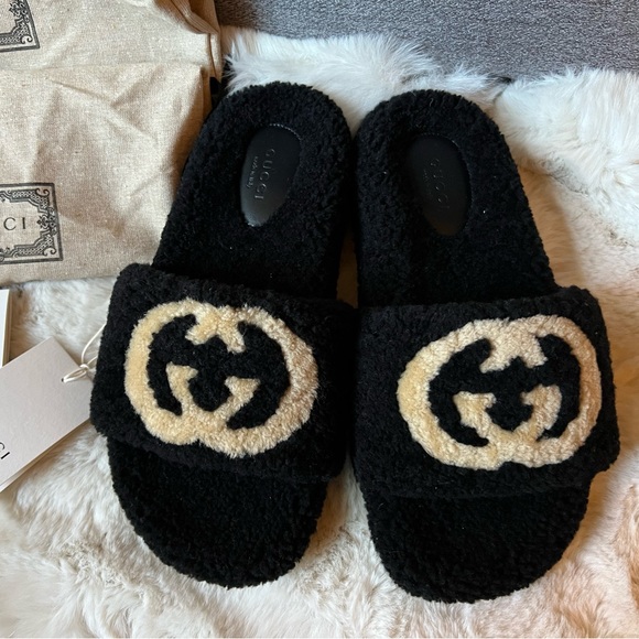 New Gucci GG logo Shearling Eileen Teddy slides in black with Interlocki… - Picture 3 of 11